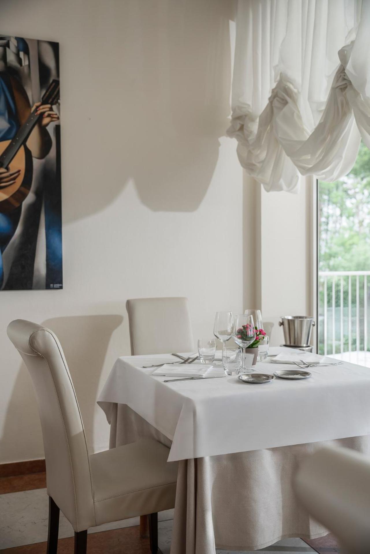 Hotel Plaza Milano Marittima Kültér fotó
